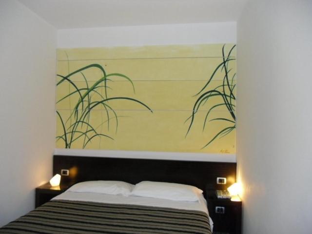 Hotel Zeffiro Сабаудия Номер фото